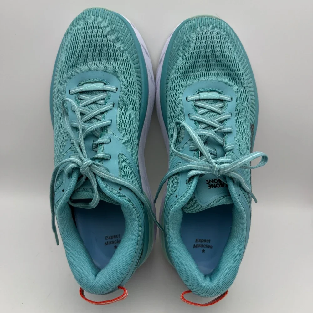 Hoka One One bondi running
